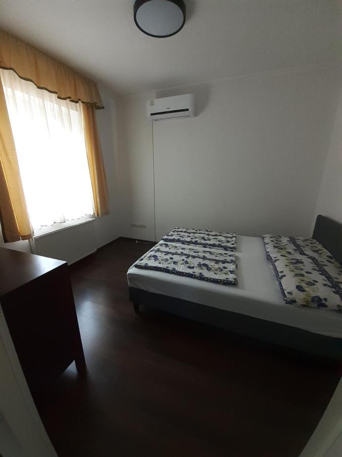 Polonia Apartman Apartment Egerszalók Exterior foto