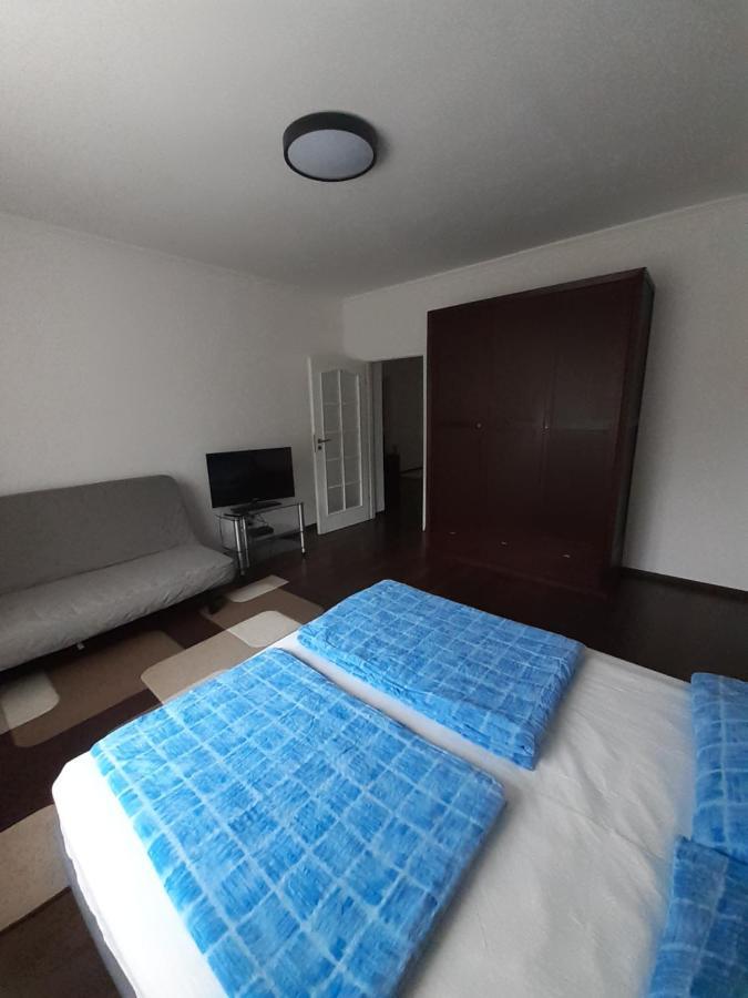 Polonia Apartman Apartment Egerszalók Exterior foto